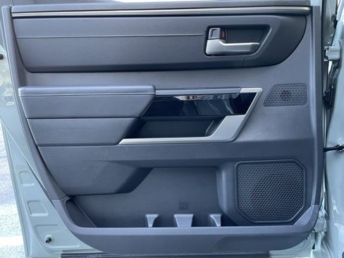 Used 2025 Toyota Tundra Limited image 23