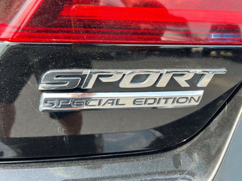 Used 2017 Honda Accord Sport Special Edition image 34