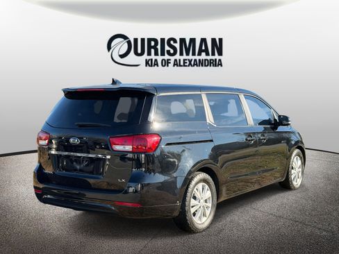 Used 2017 Kia Sedona LX image 20