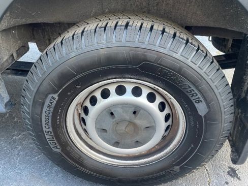 Used 2019 Mercedes-Benz Sprinter 170 image 25