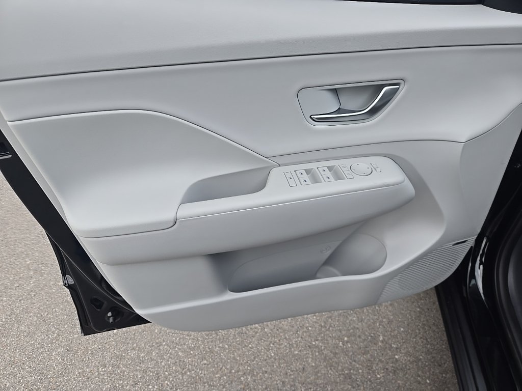 New 2026 Hyundai Kona Limited FWD image 13