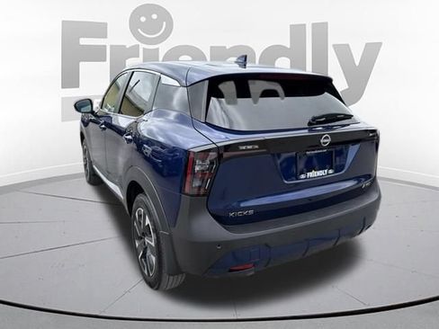 Used 2025 Nissan Kicks SV AWD/4WD image 5