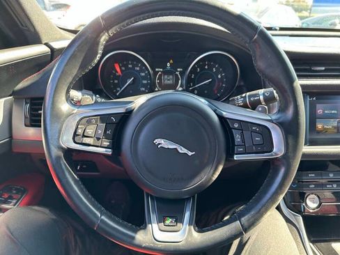 Used 2016 Jaguar XF R-Sport image 19