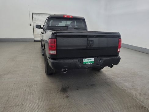 Used 2017 RAM 1500 Express w/ Black Ram 1500 Express Group AWD/4WD image 6