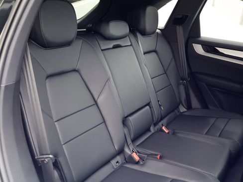 New 2026 Porsche Cayenne AWD/4WD image 22