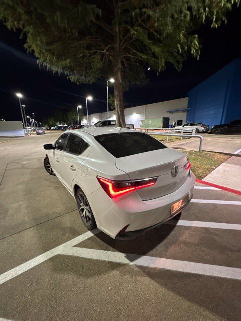 Used 2022 Acura ILX w/ Premium Package FWD image 4