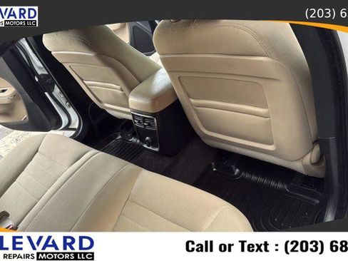 Used 2013 Dodge Charger SE w/ Sport Appearance Group image 34