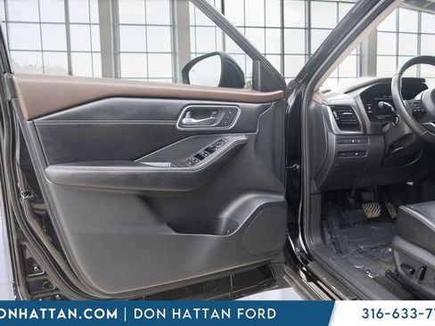 Used 2023 Nissan Rogue Platinum w/ Platinum Premium Package AWD/4WD image 15