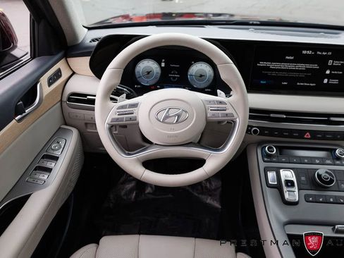 Used 2023 Hyundai Palisade Limited FWD image 2