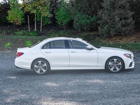 Used 2019 Mercedes-Benz E 300 image 10