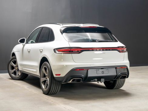 New 2026 Porsche Macan AWD/4WD image 3