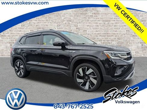 Certified 2024 Volkswagen Taos SEL AWD/4WD image 1