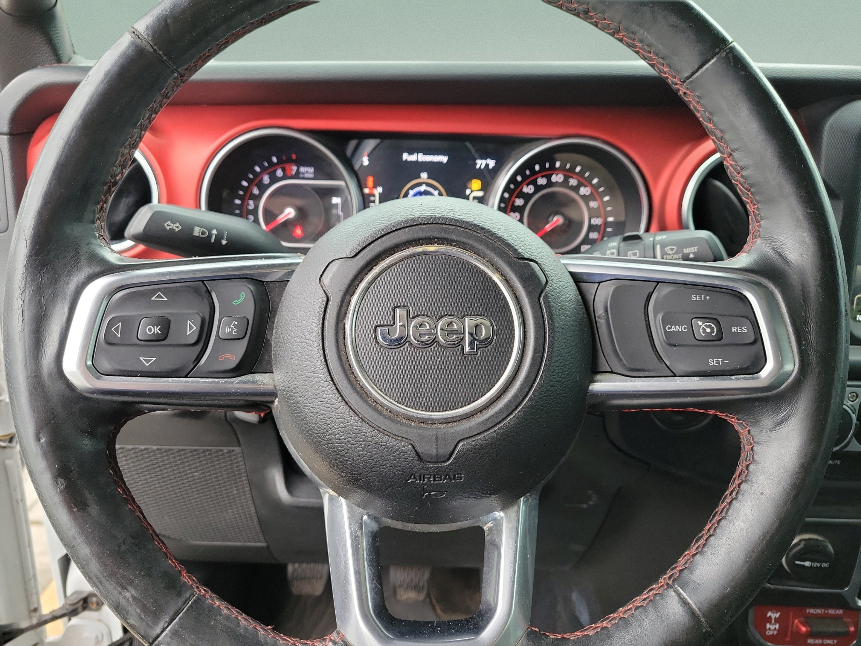 Used 2018 Jeep Wrangler Unlimited Rubicon AWD/4WD image 15