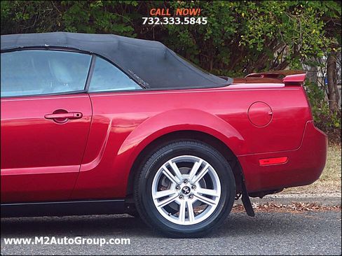 Used 2006 Ford Mustang Premium image 28