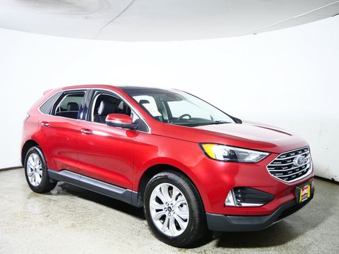 Used 2023 Ford Edge Titanium w/ Class II Trailer Tow Package AWD/4WD image 1