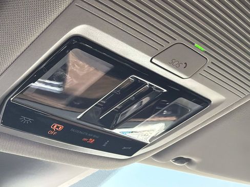New 2026 Volkswagen Atlas SE FWD image 28