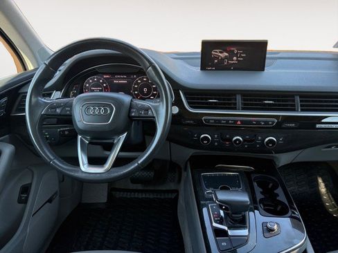 Used 2018 Audi Q7 3.0T Premium Plus w/ Premium Plus Package image 2