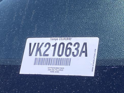 Certified 2022 Kia Telluride EX w/ EX Premium Package AWD/4WD image 32