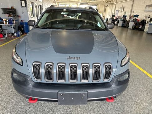 Used 2014 Jeep Cherokee Trailhawk w/ Comfort/Convenience Group image 2