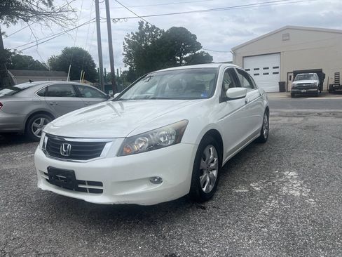 Used 2010 Honda Accord EX-L image 2