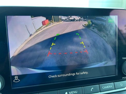 Used 2023 Nissan Rogue SL image 29