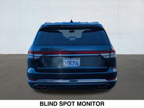 Used 2023 Lincoln Aviator Black Label w/ Class IV Trailer Tow Package image 4