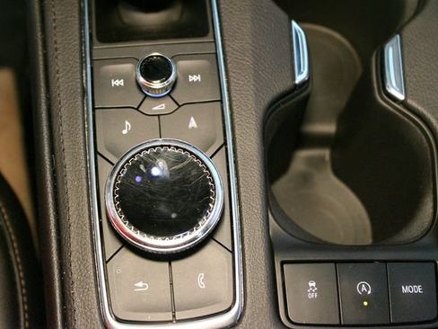 Used 2023 Cadillac XT4 Sport w/ Sun And Sound Package AWD/4WD image 29