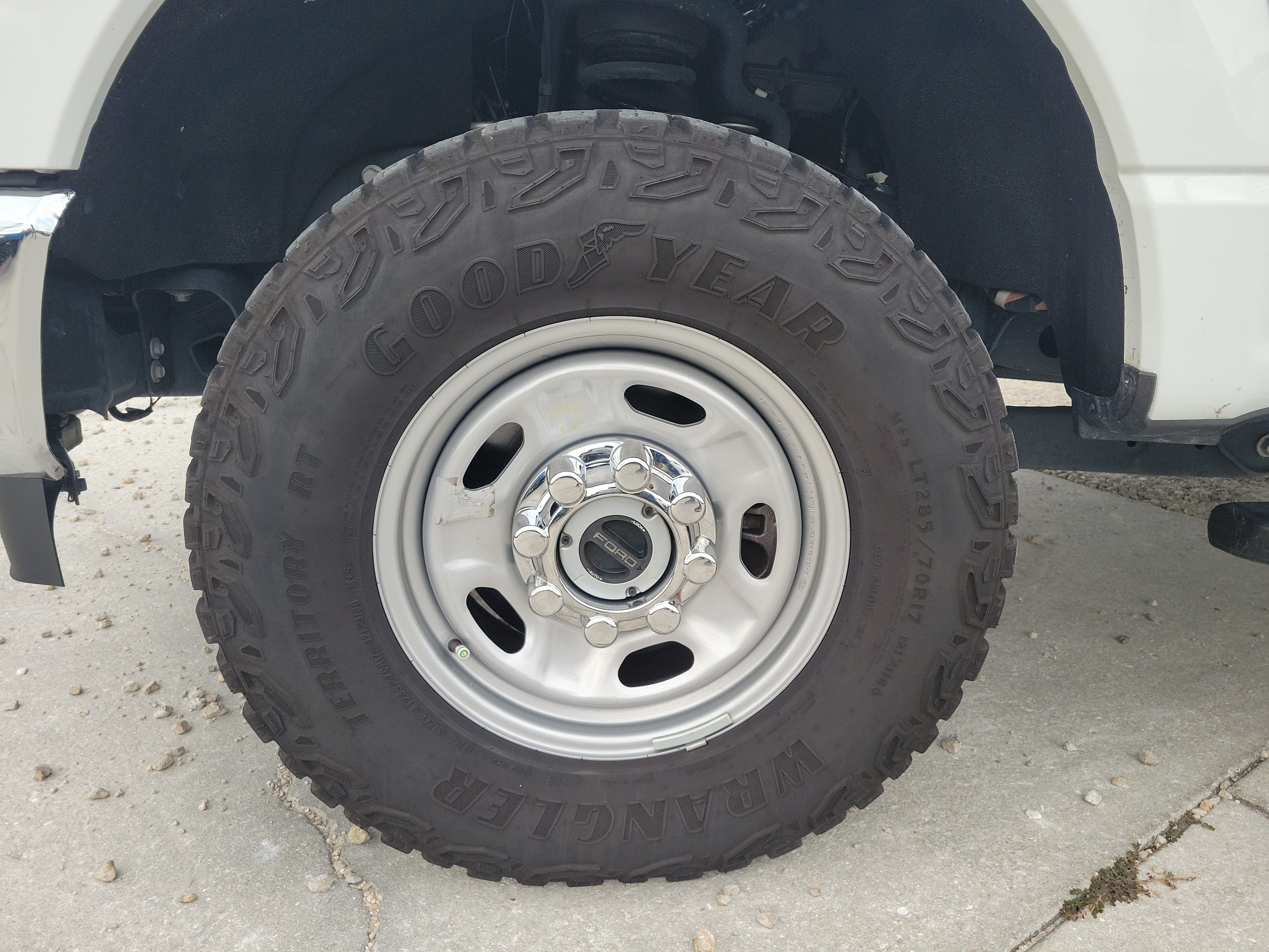 Used 2025 Ford F250 XL AWD/4WD image 9