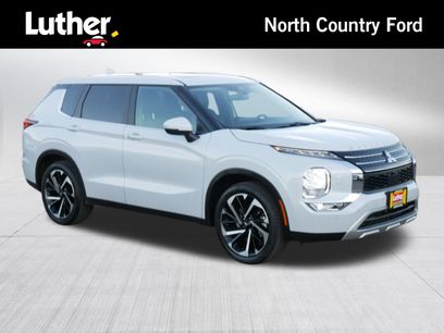 Used 2023 Mitsubishi Outlander SE