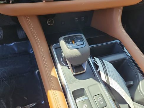 New 2026 Nissan Pathfinder Platinum w/ Cargo Package image 19