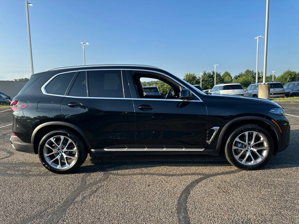Used 2026 BMW X5 xDrive40i AWD/4WD image 15
