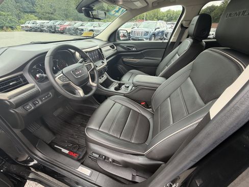 Used 2023 GMC Acadia Denali w/ Denali Ultimate Package AWD/4WD image 19