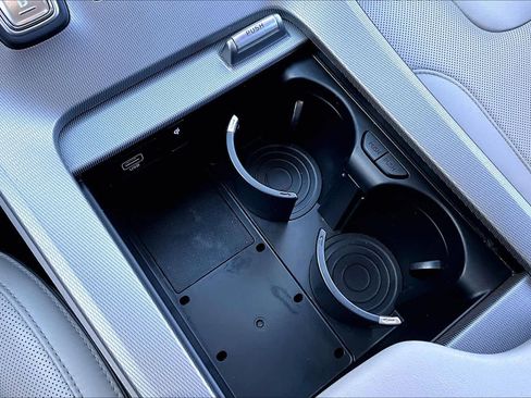 Used 2022 Hyundai Palisade Calligraphy image 31