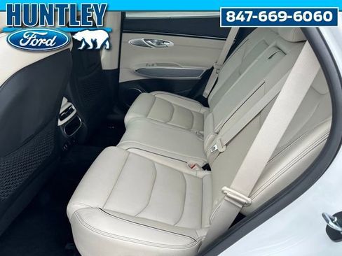 Used 2023 Genesis GV70 2.5T w/ Advanced Package image 13