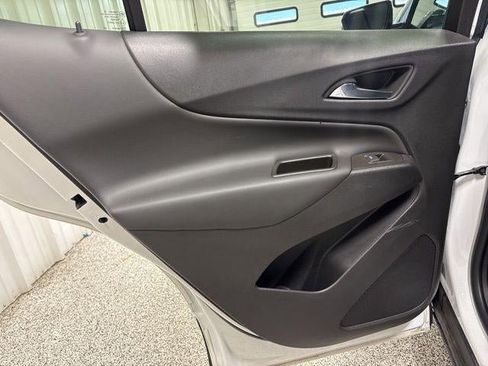 Used 2024 Chevrolet Equinox LT image 24