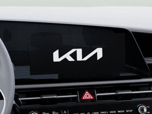 New 2026 Kia Niro EX image 20