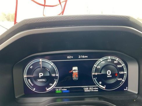 New 2025 Mitsubishi Outlander SEL image 24