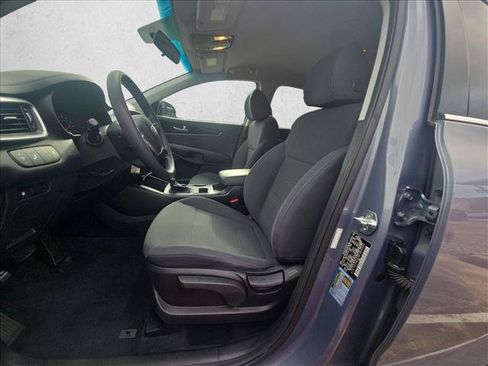 Used 2020 Kia Sorento LX FWD image 9
