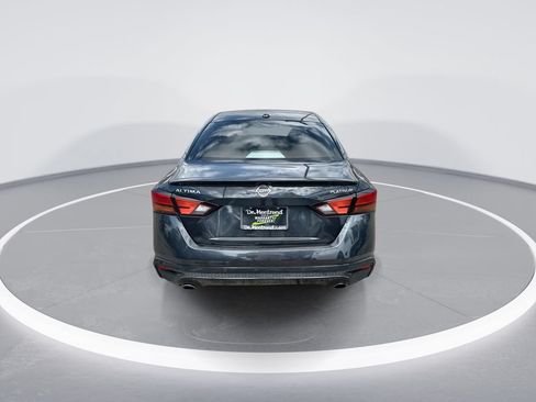 Used 2020 Nissan Altima 2.5 Platinum FWD image 7