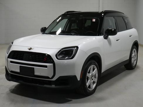 Certified 2025 MINI Cooper Countryman S image 1
