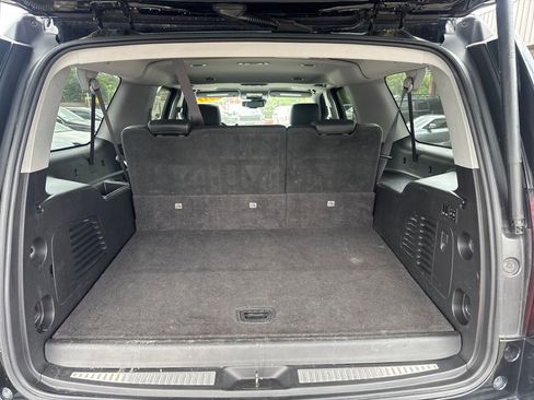Used 2017 Chevrolet Suburban Premier AWD/4WD image 47