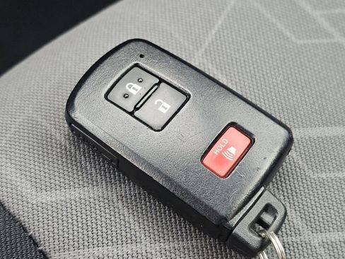 Certified 2023 Toyota Tacoma TRD Off-Road image 36