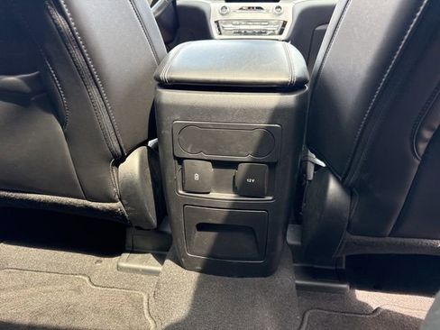 Certified 2023 Ford Explorer XLT w/ Equipment Group 202A AWD/4WD image 36