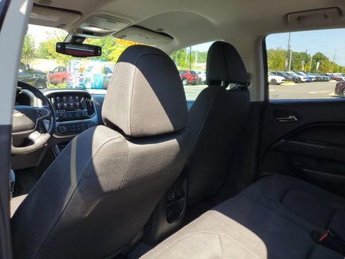 Used 2020 Chevrolet Colorado LT w/ LT Convenience Package RWD image 18