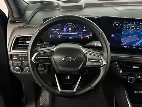 Used 2025 Chevrolet Suburban RST w/ Sun And Tow Package image 12