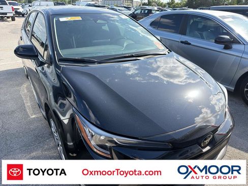 Used 2024 Toyota Corolla LE FWD image 1