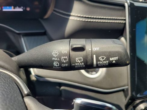 Used 2024 Jeep Grand Cherokee Altitude AWD/4WD image 18