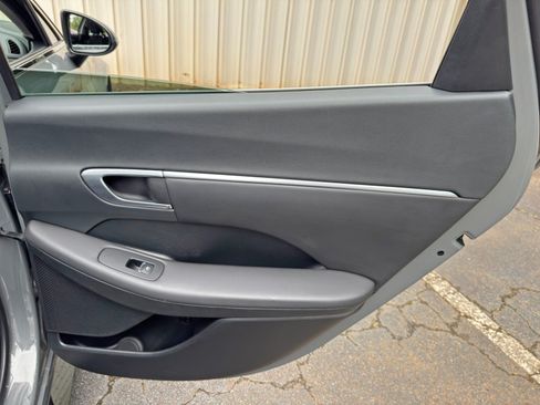Used 2022 Hyundai Sonata SEL w/ Preferred Accessory Package FWD image 39