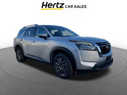 Used 2025 Nissan Pathfinder SV