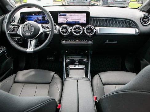 Used 2024 Mercedes-Benz GLB 250 image 21